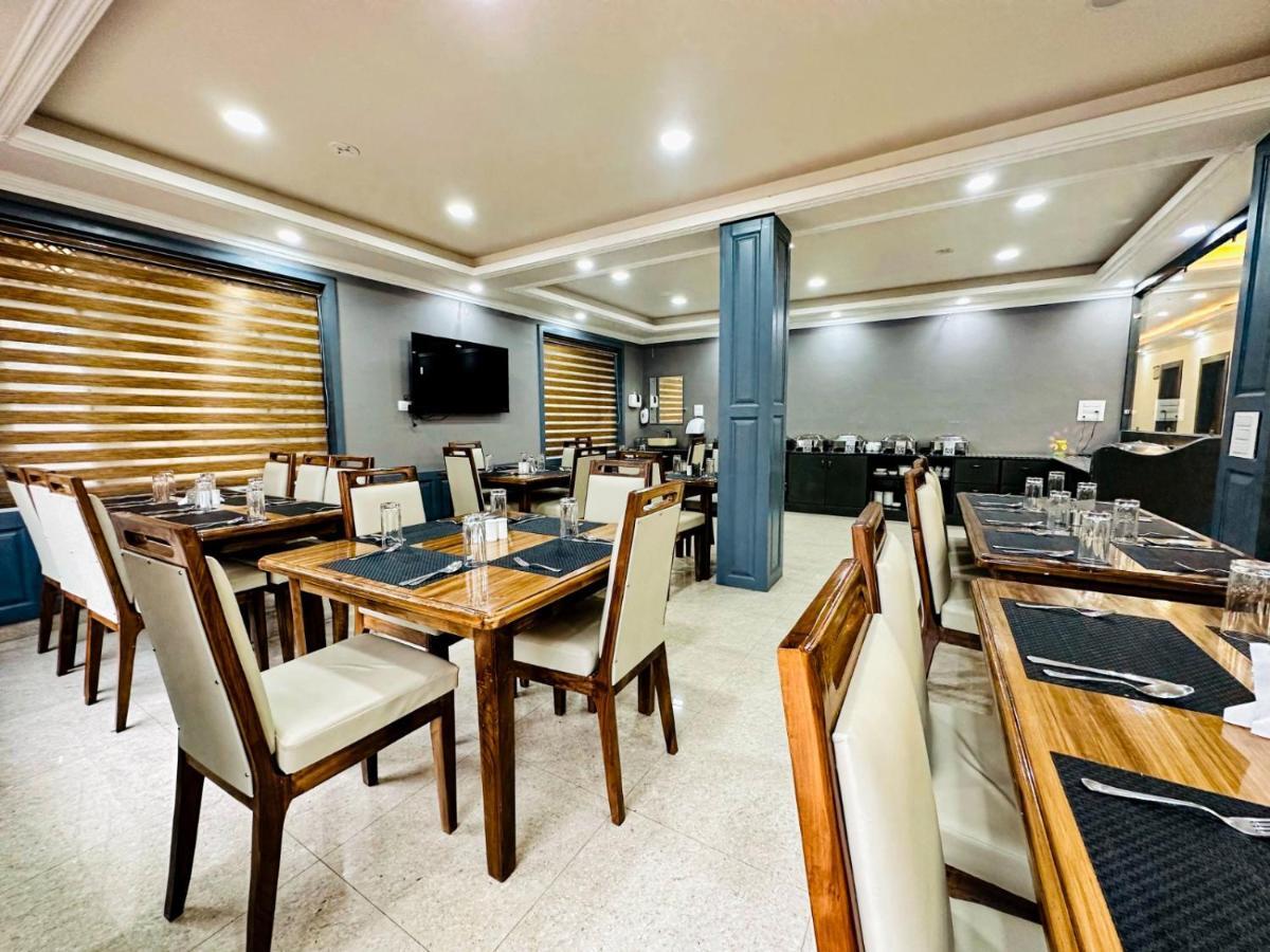 Srinagar Group Of Hotels Zewnętrze zdjęcie